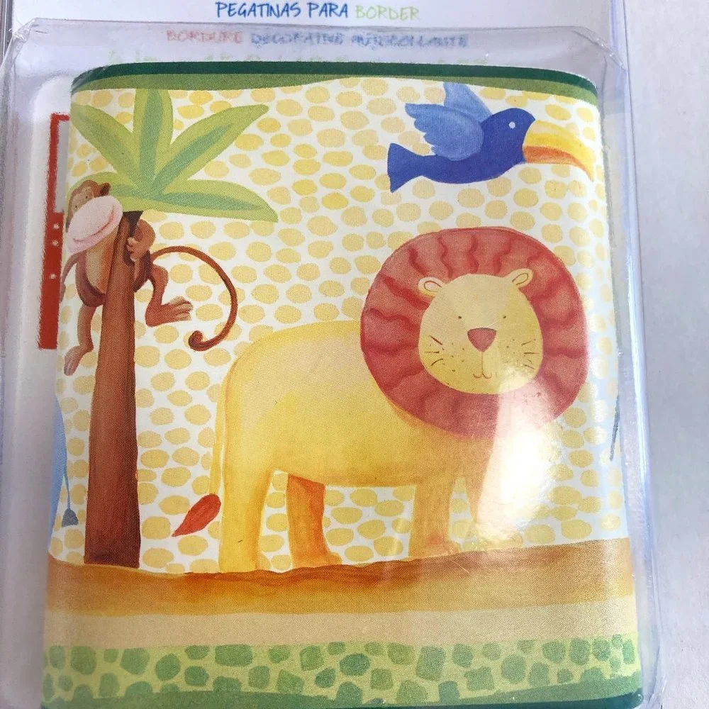 NWT RoomMates Peel & Stick Border Jungle Animals New 5 in x 15 ft Multicolor